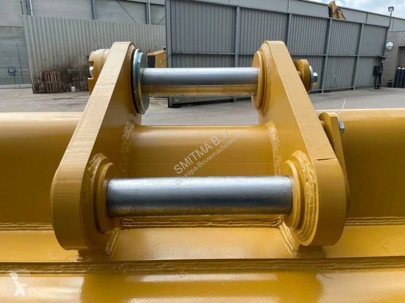 Aanbouwstukken voor bouwmachines Caterpillar...