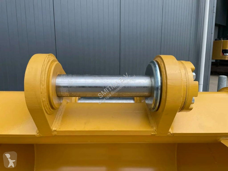 Aanbouwstukken voor bouwmachines Caterpillar...