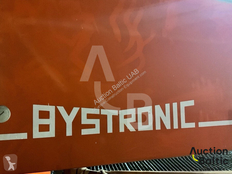 Vybavenie stavebného stroja  Bystar 3015