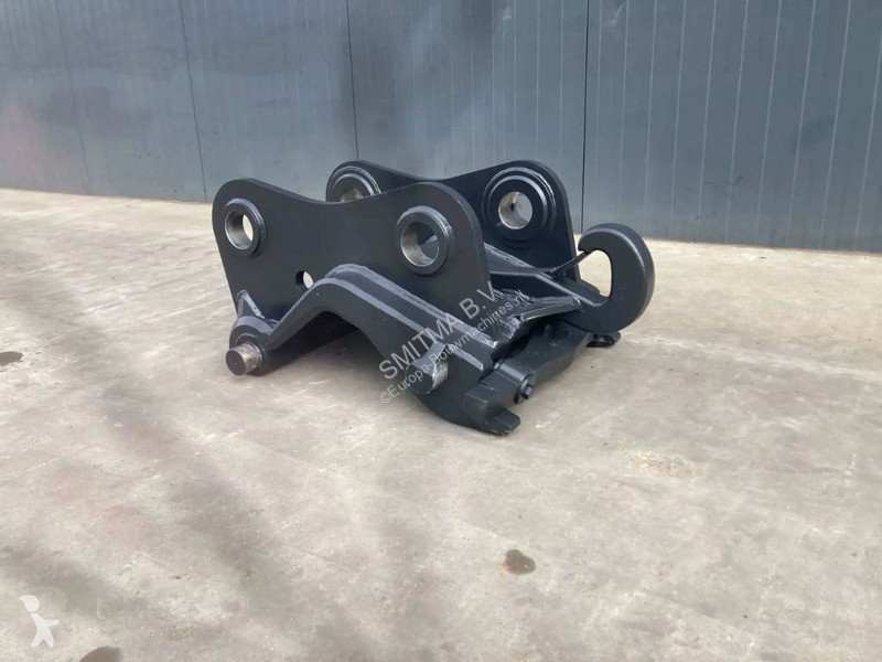 Equipamentos de obras CW40 - EC220