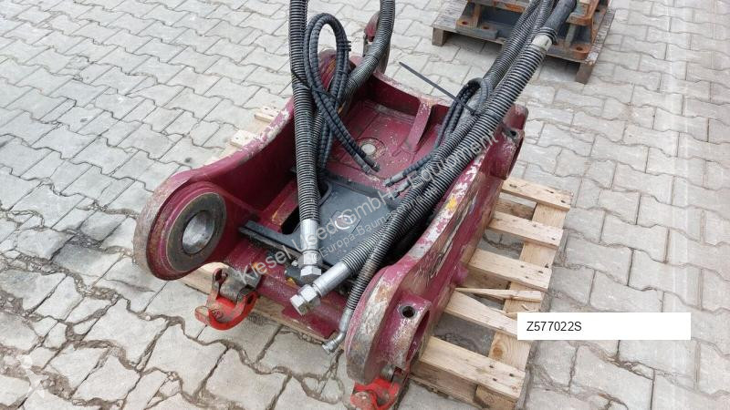 تجهيزات الأشغال العمومية Hitachi Attache rapide...