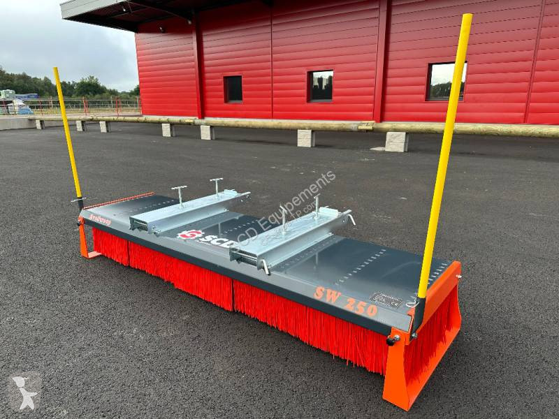 Echipamente pentru construcţii SCD Equipements
