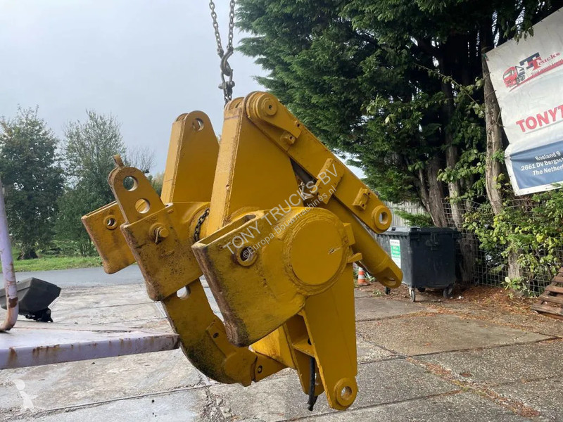 Equipamientos maquinaria OP Caterpillar Ripper...