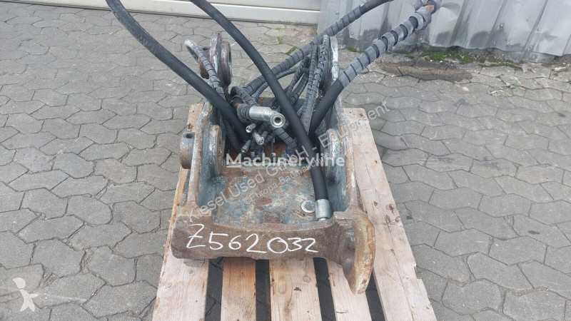 Stavební vybavení Oilquick Attache rapide...