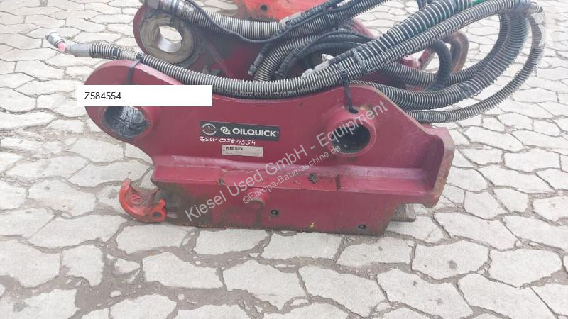 تجهيزات الأشغال العمومية Hitachi Attache rapide...