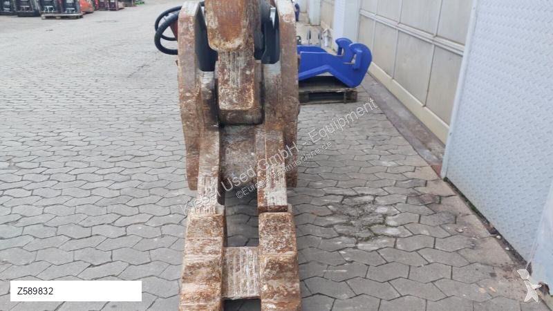 Aanbouwstukken voor bouwmachines Demarec DRC30
