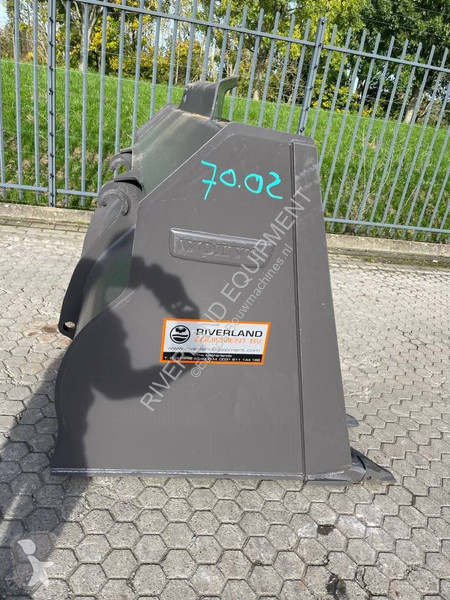 Equipamientos maquinaria OP Volvo H Bucket With...