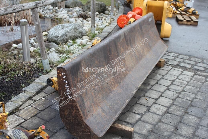 Equipamientos maquinaria OP Liebherr LIT