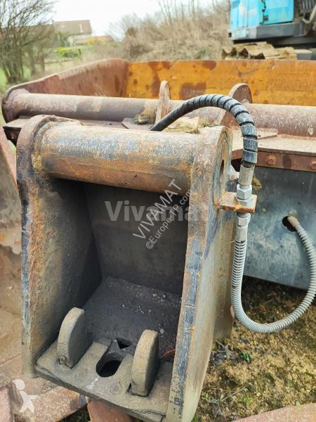 Equipamentos de obras Ammann  CAT320B-LN