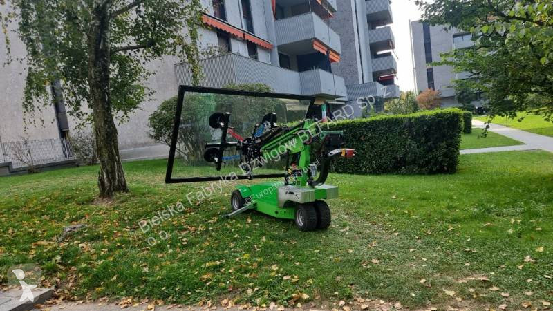 Stavební vybavení Befard Robot do szkła XC400
