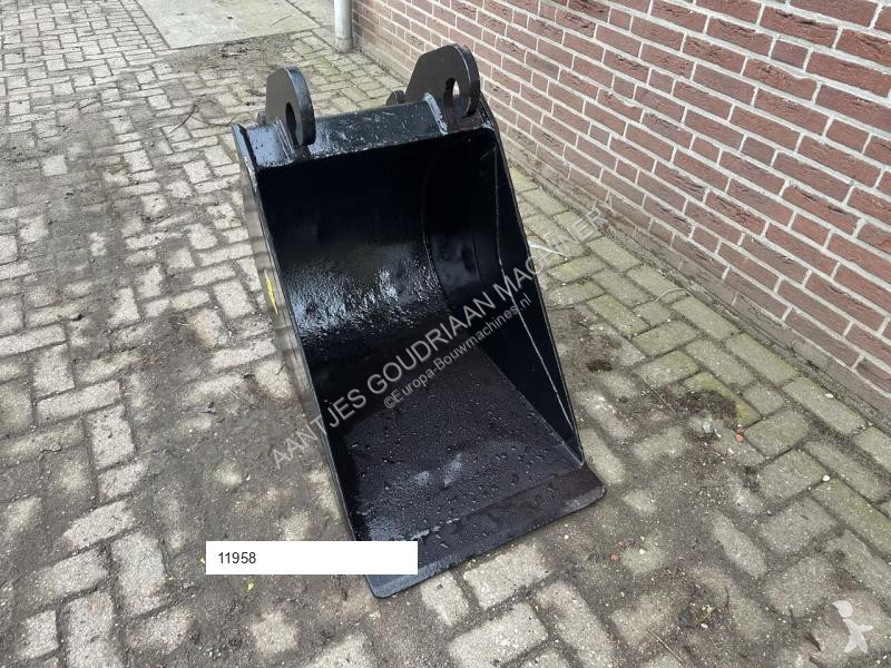 Aanbouwstukken voor bouwmachines  Dieplepelbak...
