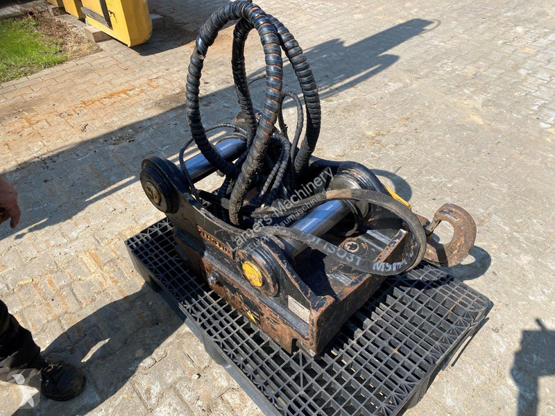 Equipamentos de obras OQ 70