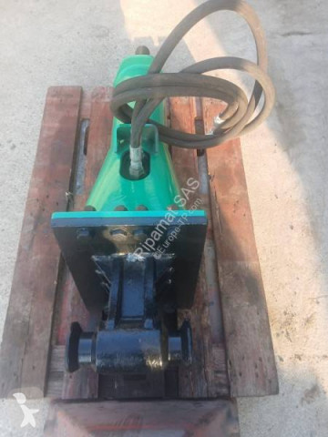 Marteau hydraulique Montabert