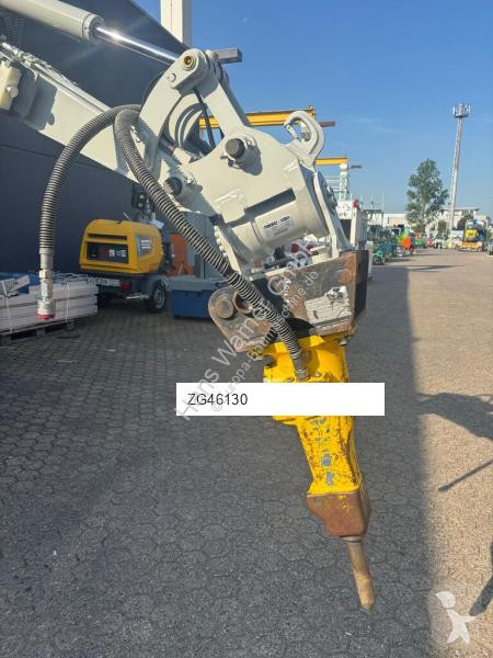Equipamentos de obras Epiroc SB 102