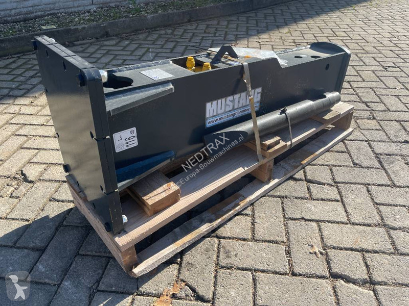 Equipamientos maquinaria OP Mustang HM 702 2024...
