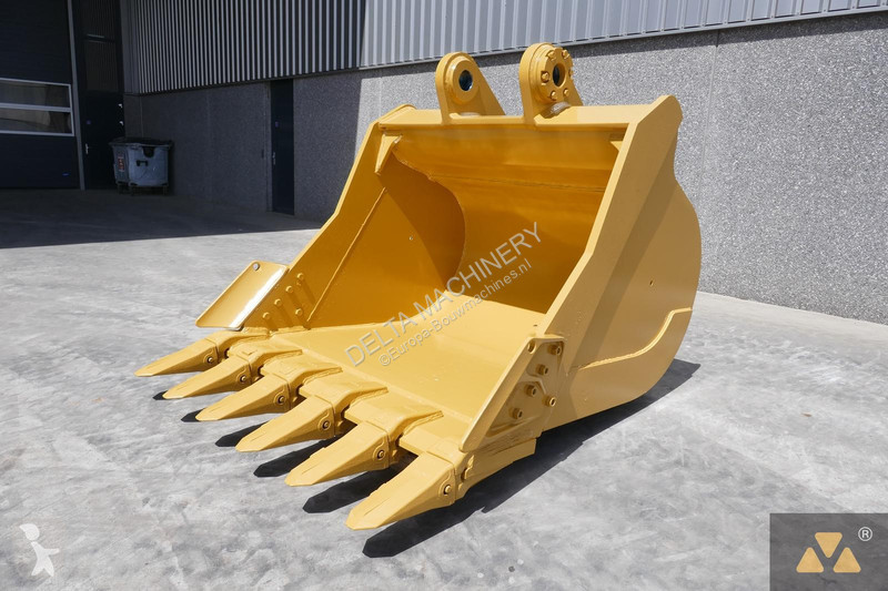 Aanbouwstukken voor bouwmachines Caterpillar...