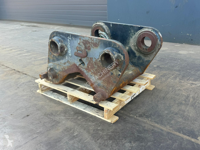 تجهيزات الأشغال العمومية quick coupler CW30...