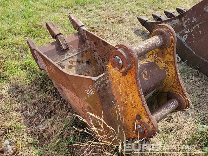 Echipamente pentru construcţii Caterpillar