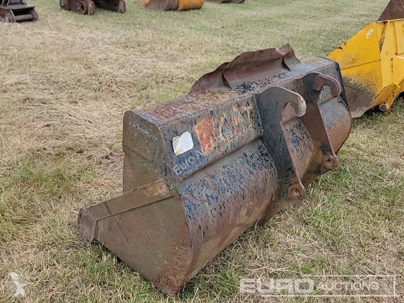 Echipamente pentru construcţii Caterpillar