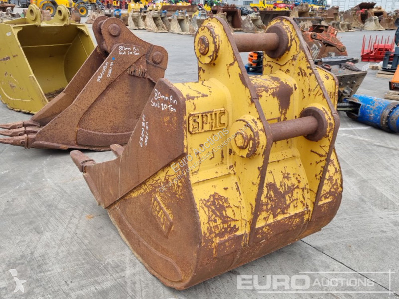 Echipamente pentru construcţii Caterpillar