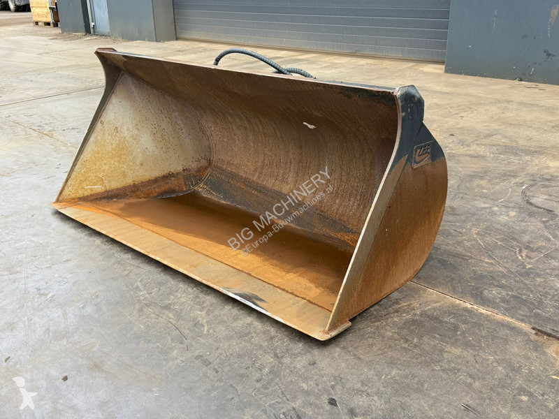 Aanbouwstukken voor bouwmachines  Side-Tilting...