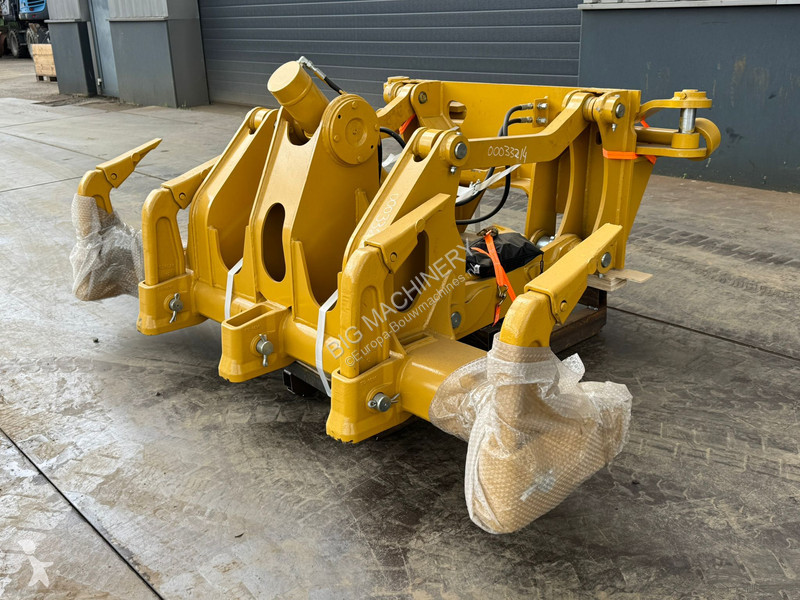 Equipamientos maquinaria OP Caterpillar 12M-2...
