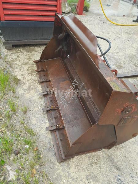 Équipements TP Caterpillar 908