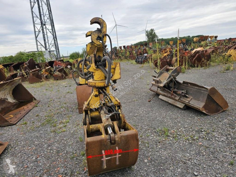 Udstyr til anlægsarbejder SMP T 620 chwytak...