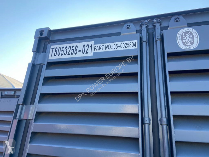 تجهيزات الآليات الثقيلة  40FT HC - Genset...