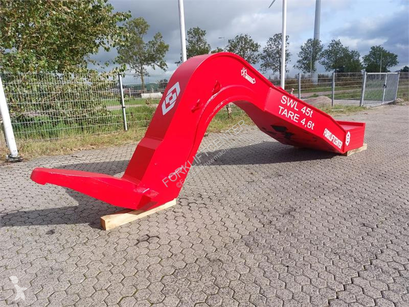 Vybavenie stavebného stroja  Gooseneck 45t