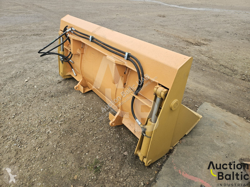 Vybavenie stavebného stroja  bucket