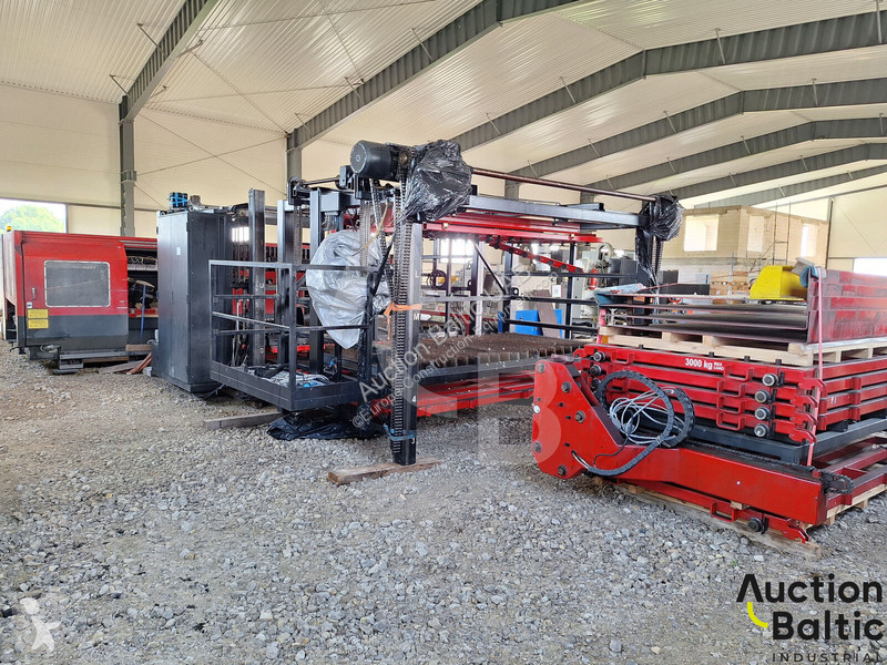Vybavenie stavebného stroja  F0-3015