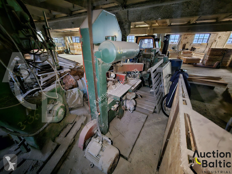 Vybavenie stavebného stroja  band saw