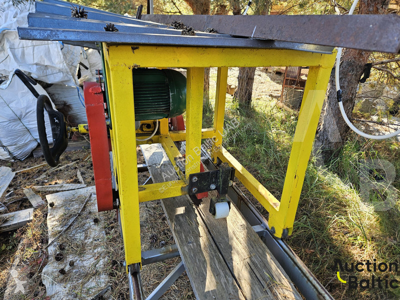 Vybavenie stavebného stroja  processing machine