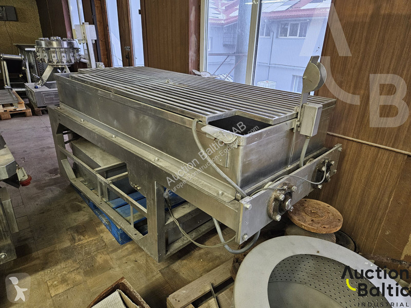 Vybavenie stavebného stroja  mixer