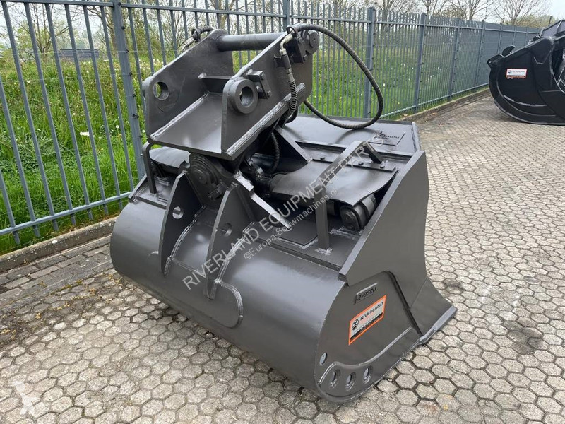 Vybavenie stavebného stroja  Cat tilt bucket SW48