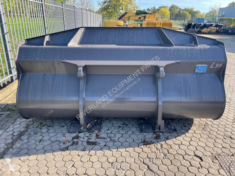 تجهيزات الأشغال العمومية Volvo L 90 H Bucket