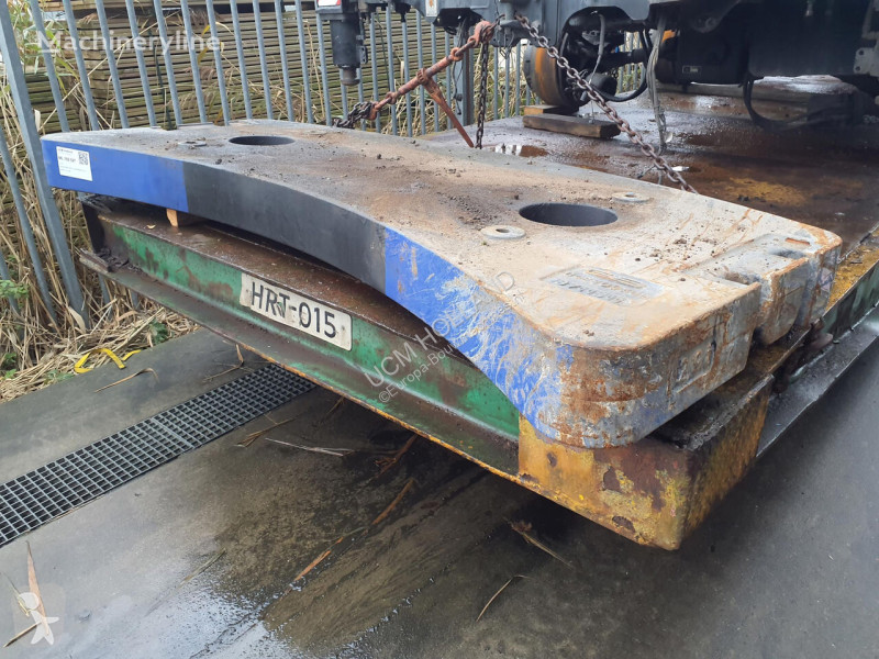 Équipements TP Grove GMK 4090 counterweight 2,9 T