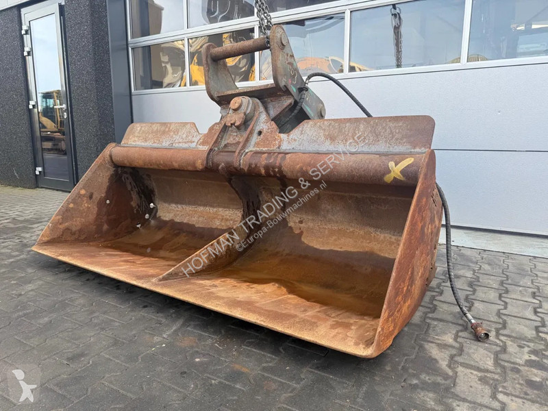 تجهيزات الأشغال العمومية Eurosteel S70