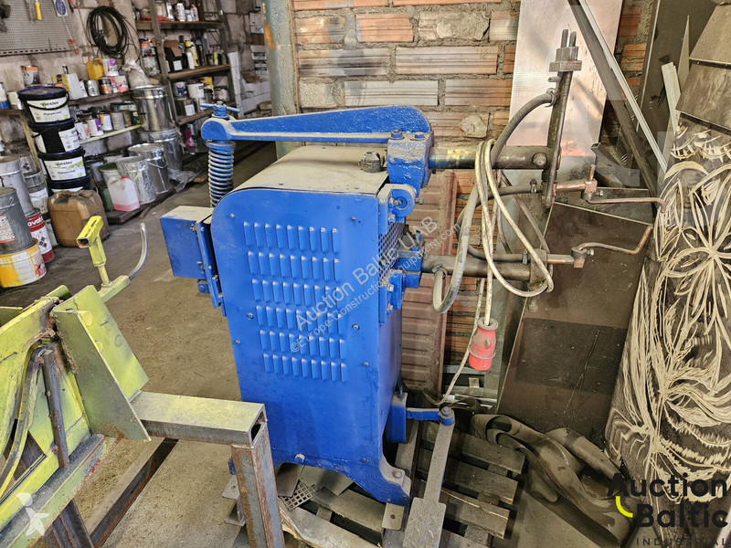 Vybavenie stavebného stroja  welding machine