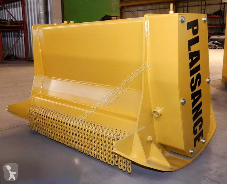 تجهيزات الأشغال العمومية Plaisance Equipements