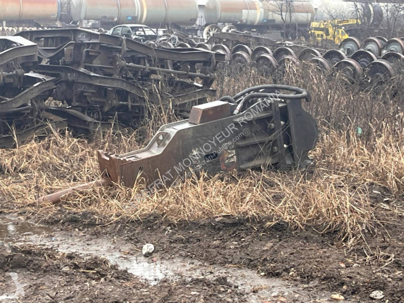 Echipamente pentru construcţii Caterpillar H...