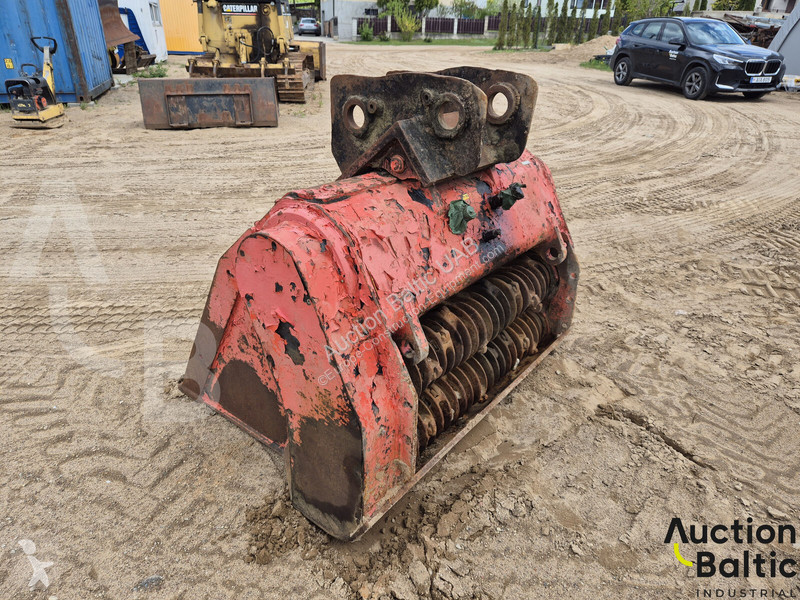 Echipamente pentru construcţii  bucket