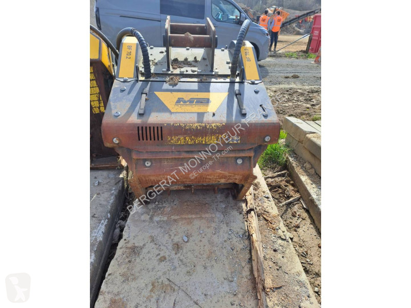Vybavenie stavebného stroja  BF70