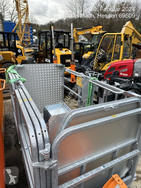 Vybavenie stavebného stroja JCB  Roto 5.5-21
