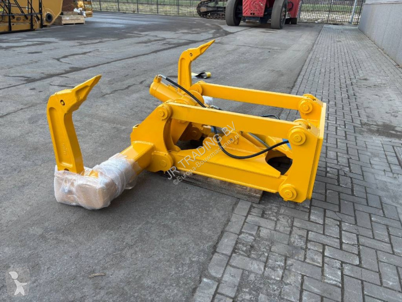 تجهيزات الأشغال العمومية Komatsu D61/D65/D71...