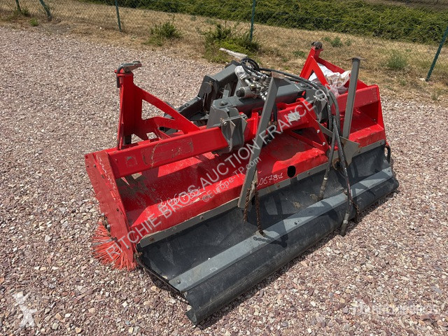 Equipamentos de obras Rabaud  72006G