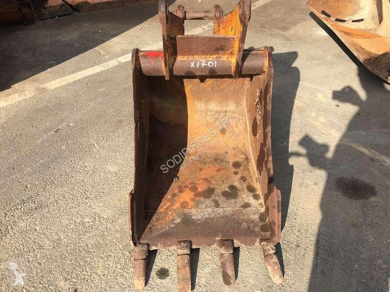 Wyposażenie maszyn Case  tractopelle - 600mm