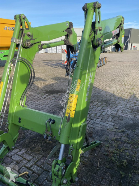 Строително оборудване Fendt Cargo 4x75