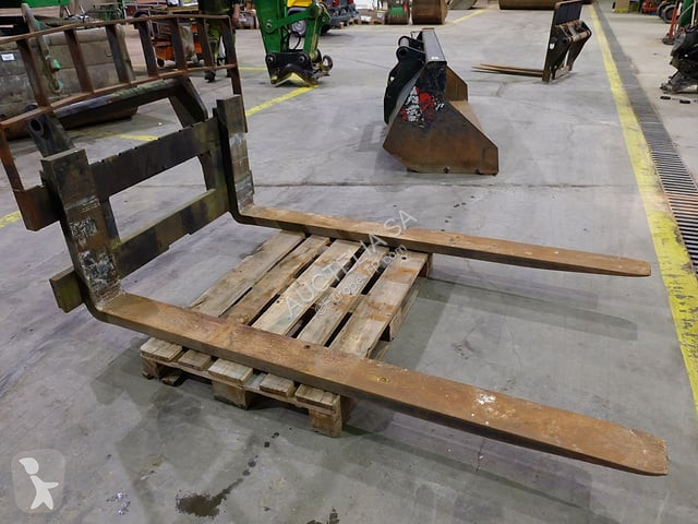 Строително оборудване Manitou PFB